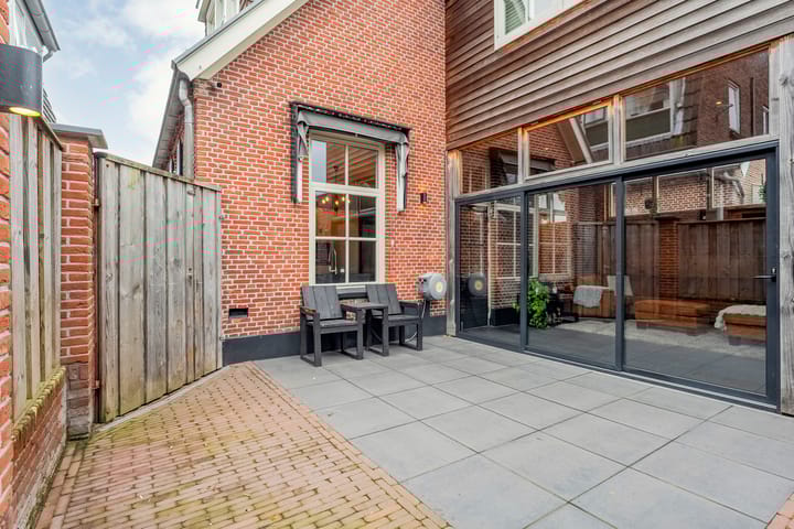 Foto 41 van Spuitstraat 16