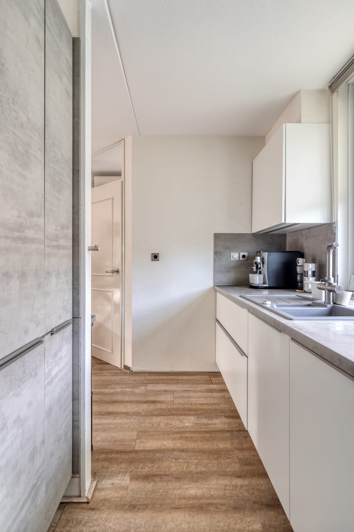 Photo 13 of Tempeststraat 7-A