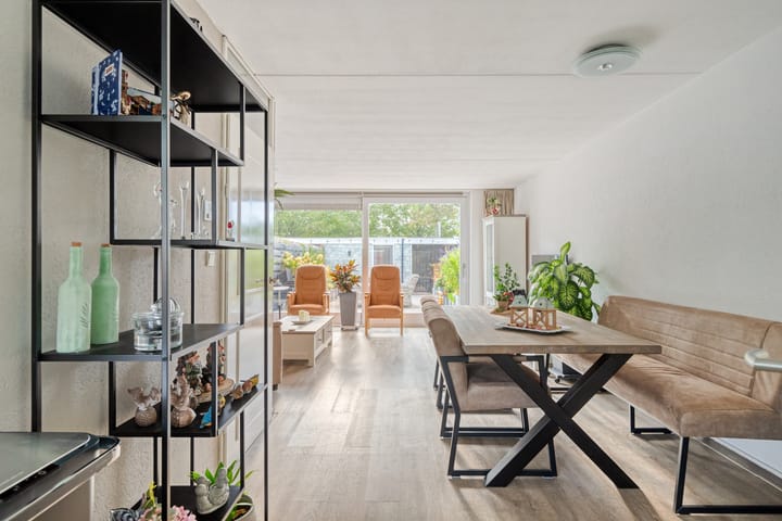 Photo 14 of Tempeststraat 7-A