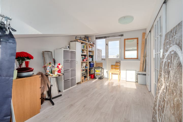 Photo 24 of Tempeststraat 7-A