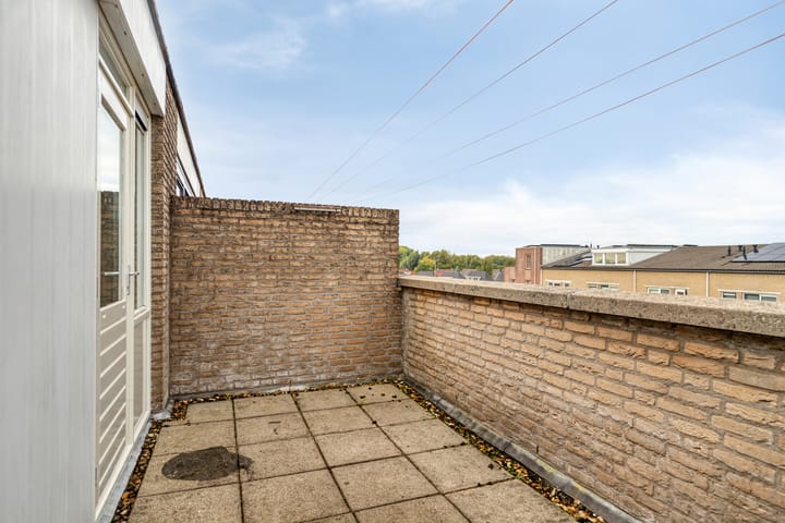 Photo 25 of Tempeststraat 7-A