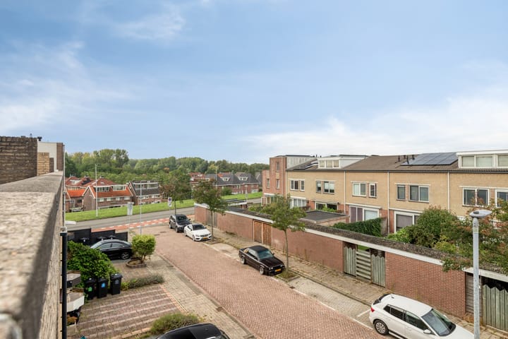 Photo 31 of Tempeststraat 7-A