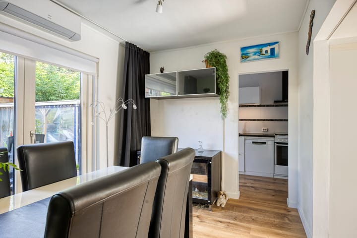 Photo 13 of Graaf van Egmondstraat 11