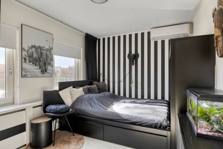 Photo 26 of Graaf van Egmondstraat 11