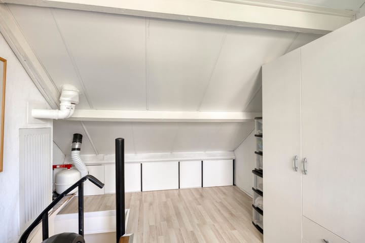 Photo 32 of Graaf van Egmondstraat 11