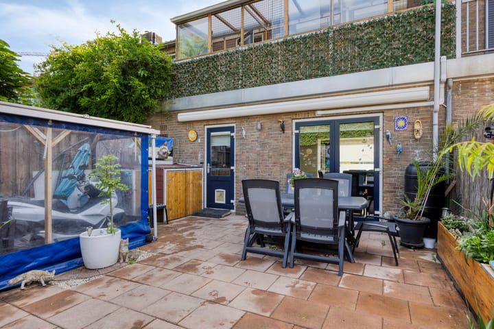 Photo 39 of Graaf van Egmondstraat 11