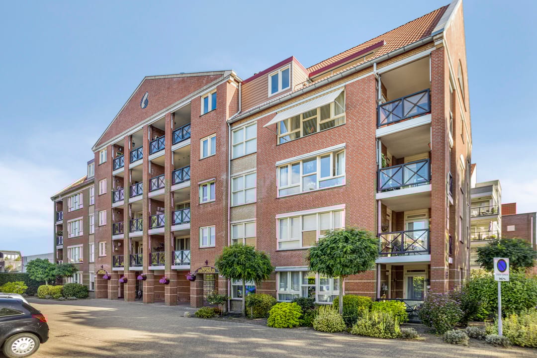 Foto 1 van Antoniuslaan 104