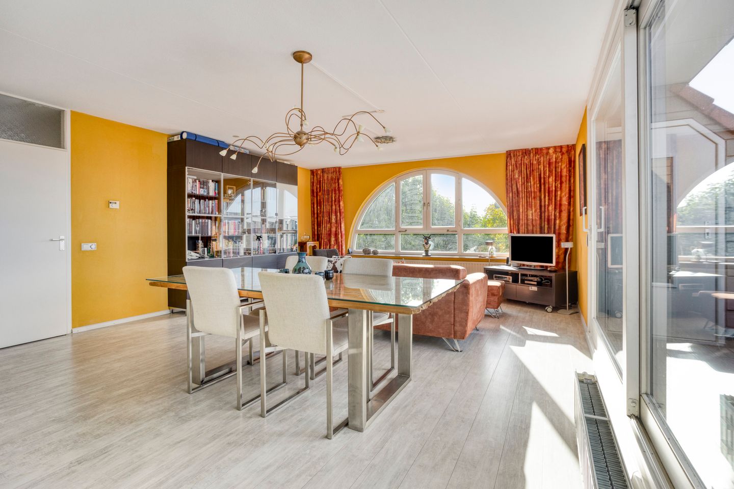 Foto 14 van Antoniuslaan 104