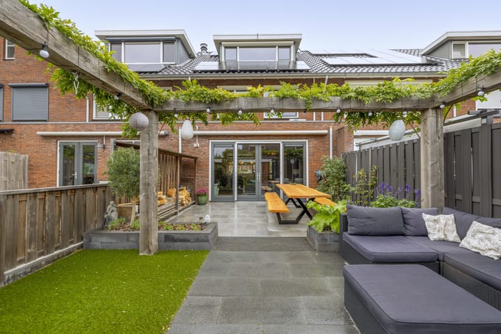 Photo 3 of Ambachtssingel 74