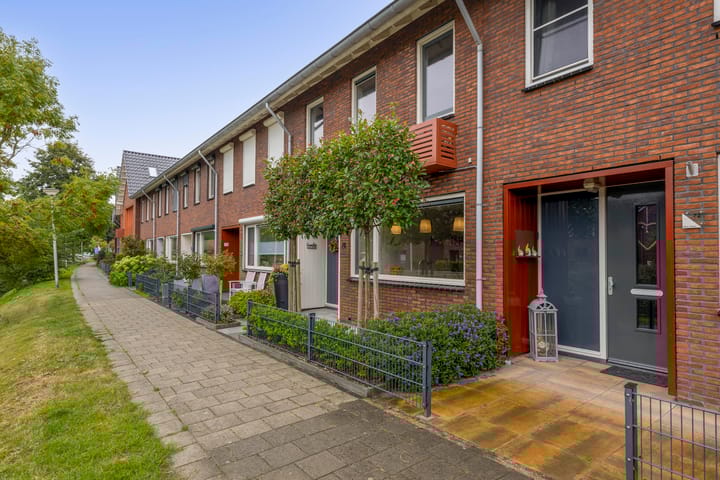 Photo 4 of Ambachtssingel 74