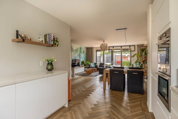 Photo 18 of Ambachtssingel 74