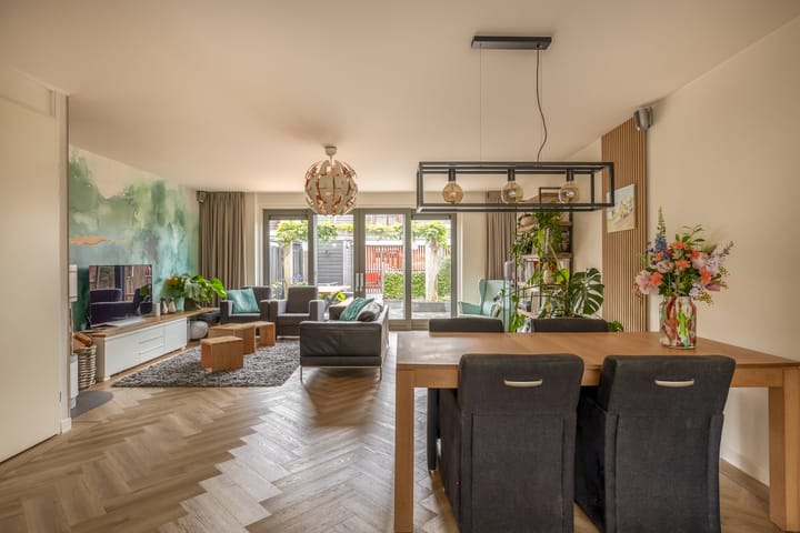 Photo 19 of Ambachtssingel 74