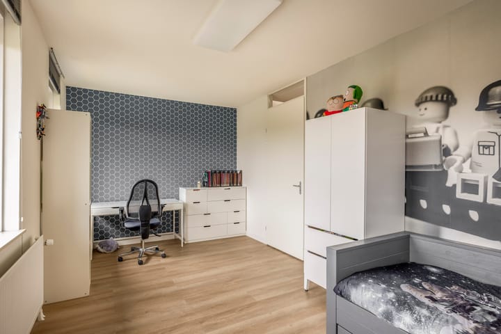 Photo 27 of Ambachtssingel 74