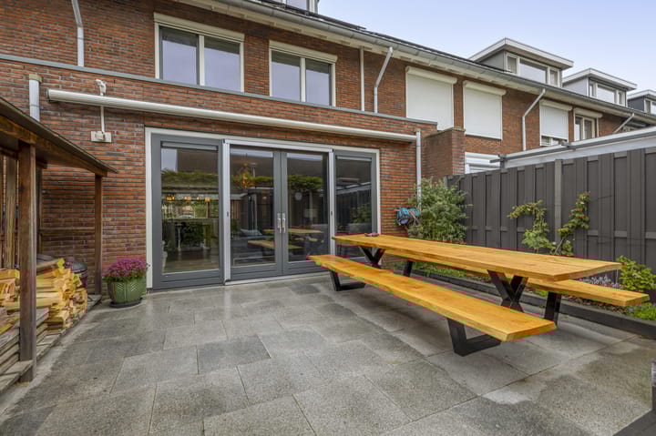 Photo 38 of Ambachtssingel 74