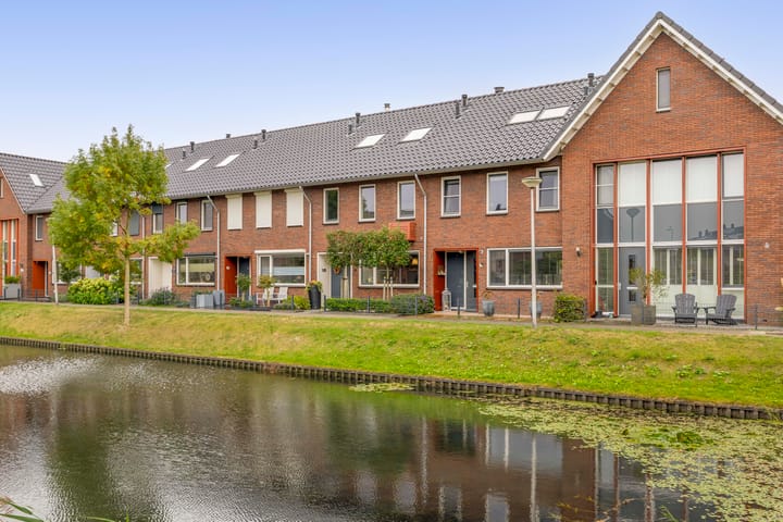 Photo 45 of Ambachtssingel 74