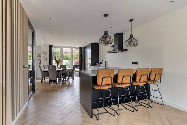 Foto 10 van Niftarlakestraat 4