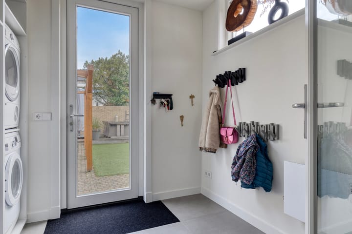 Foto 15 van Niftarlakestraat 4