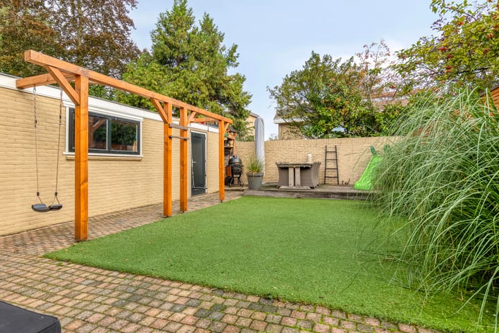 Foto 32 van Niftarlakestraat 4