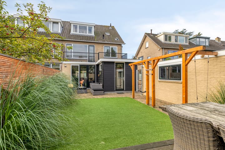 Foto 33 van Niftarlakestraat 4