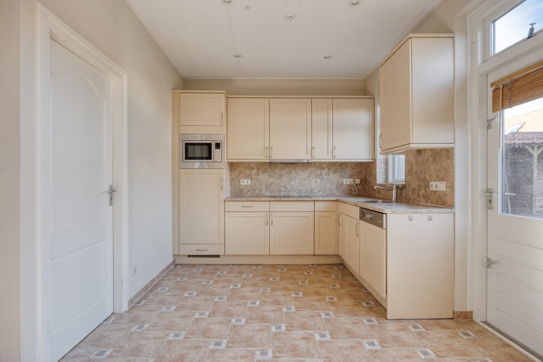 Foto 11 van Emmastraat 59