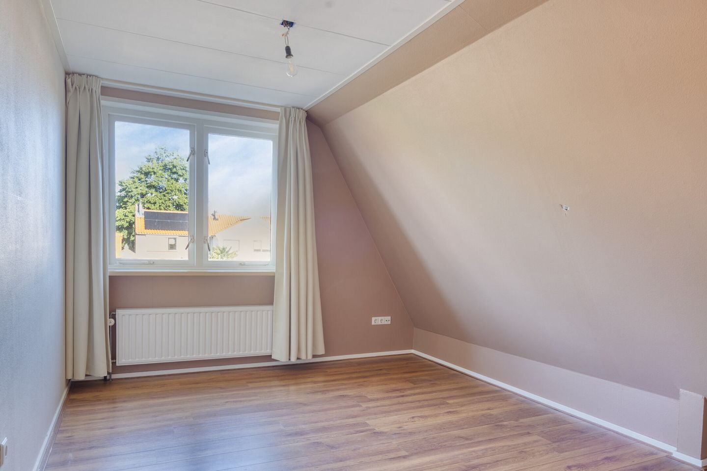 Foto 19 van Emmastraat 59