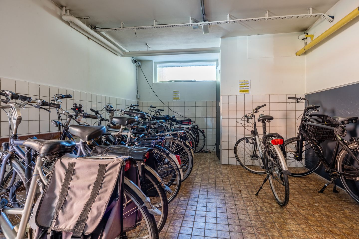 Photo 40 of Nieuwendamlaan 31