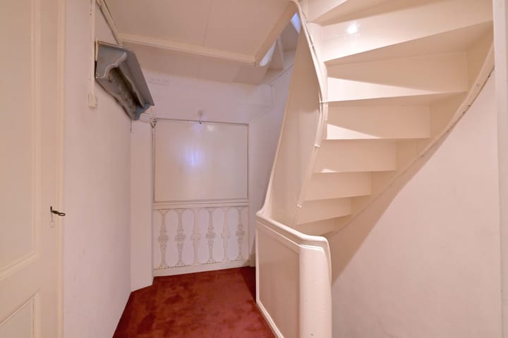 Photo 7 of Menstraat 15-A