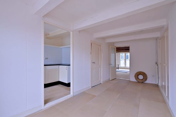 Photo 15 of Menstraat 15-A