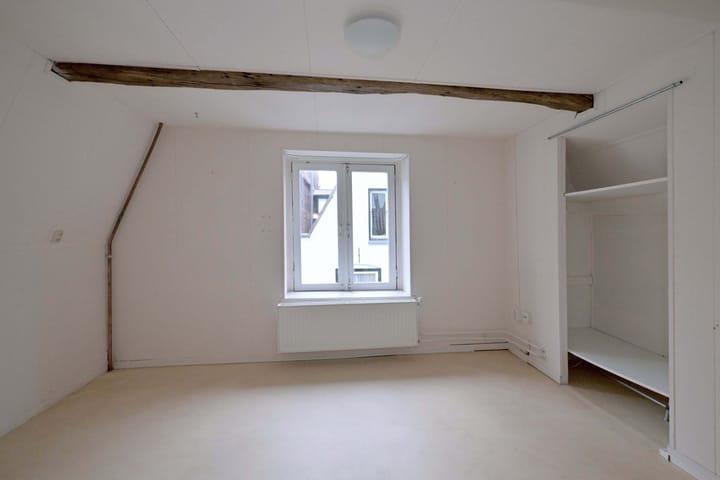 Photo 21 of Menstraat 15-A