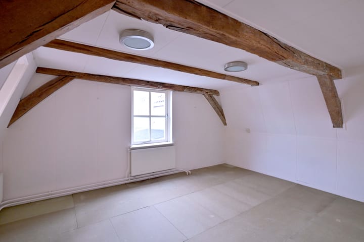 Photo 24 of Menstraat 15-A