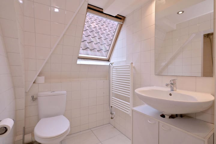 Photo 27 of Menstraat 15-A