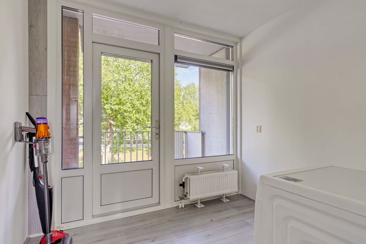 Photo 24 of Staalstraat 140