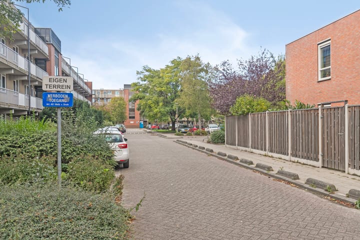 Photo 39 of Staalstraat 140