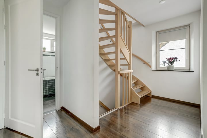 Photo 19 of H.W. van Heelstraat 1-B