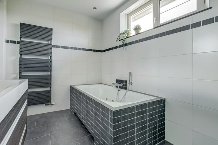 Photo 29 of H.W. van Heelstraat 1-B