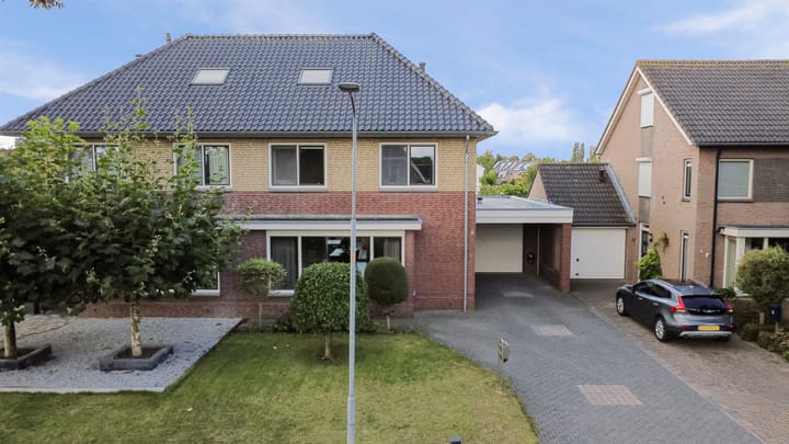 Photo 40 of H.W. van Heelstraat 1-B