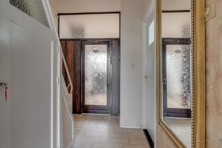 Photo 12 of Van den Broekelaan 3