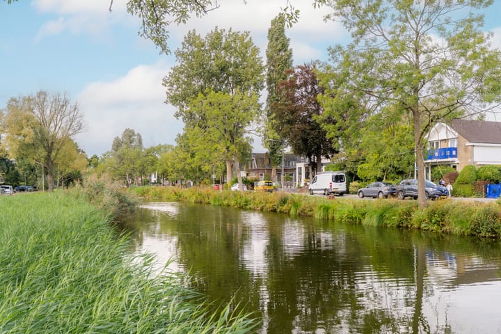 Photo 37 of Van den Broekelaan 3