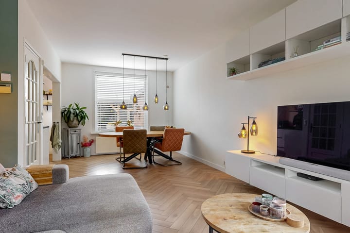 Photo 6 of Kennemerstraatweg 413