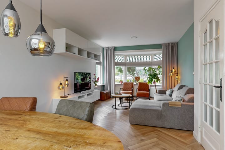 Photo 9 of Kennemerstraatweg 413