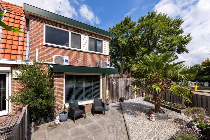 Photo 5 of IJweg 143