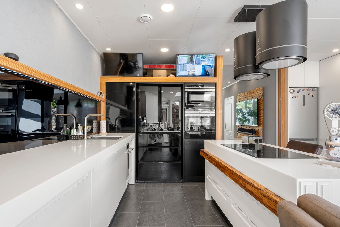 Photo 29 of Achterstraat 30