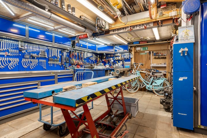 Photo 43 of Achterstraat 30