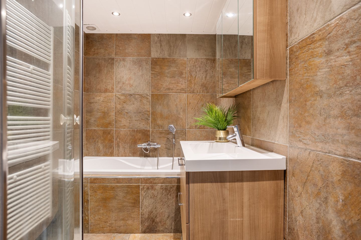 Foto 5 van De Kap 225