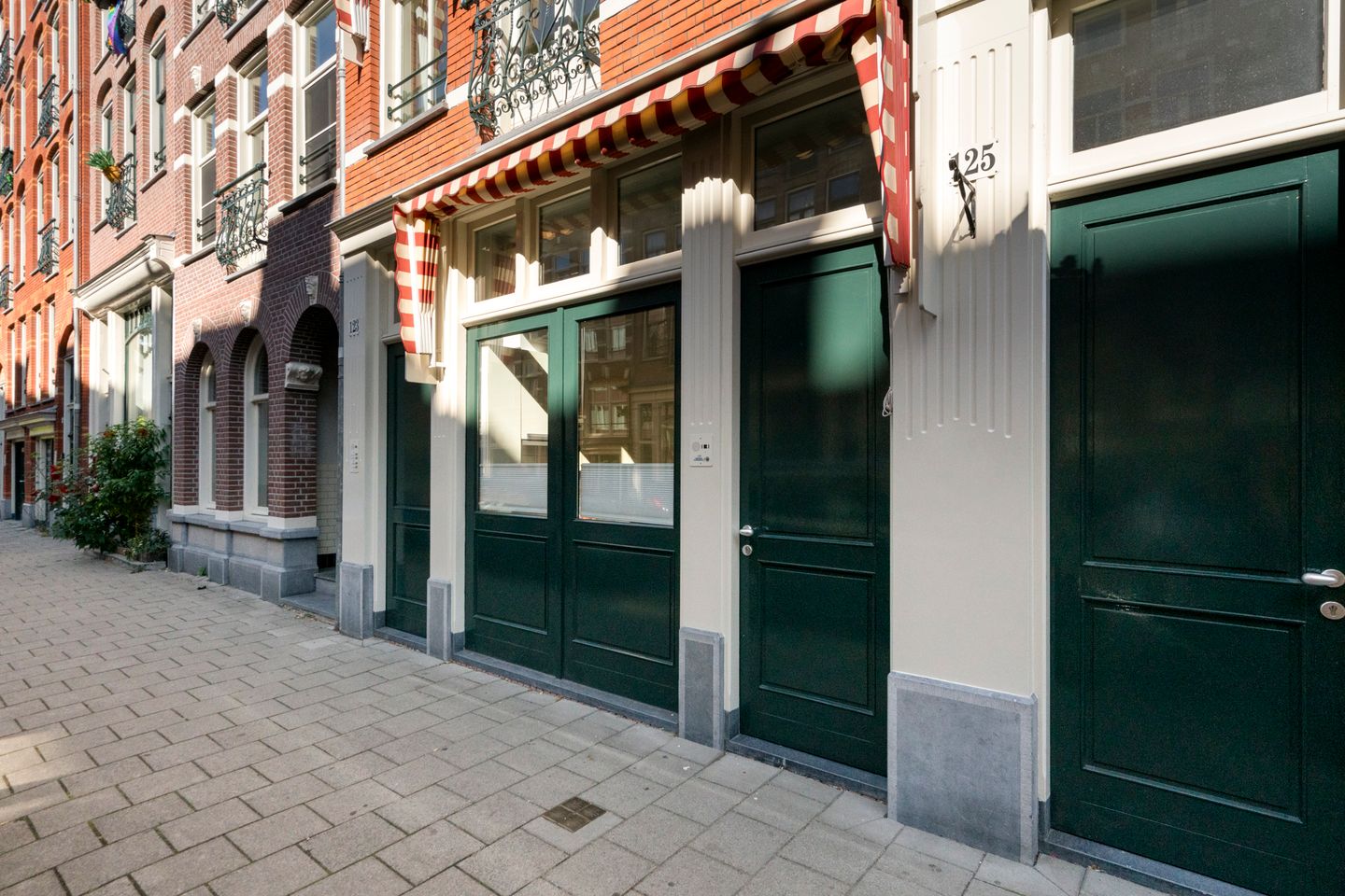 Bekijk foto 2 van Derde Oosterparkstraat 125-A