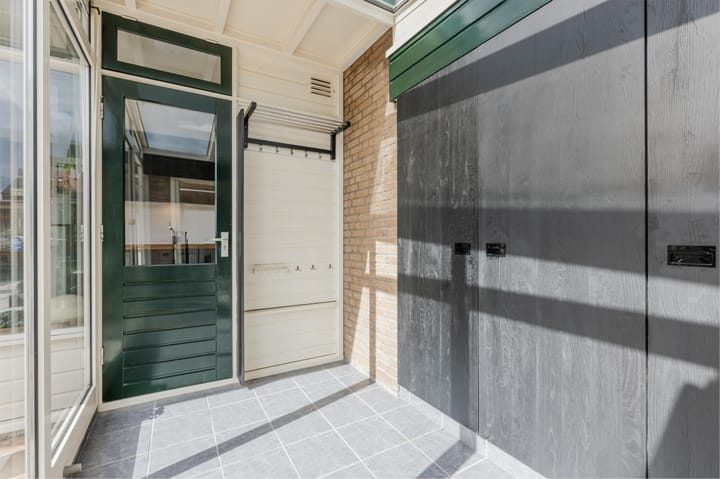 Foto 14 van Wethouder Broekmanstraat 14