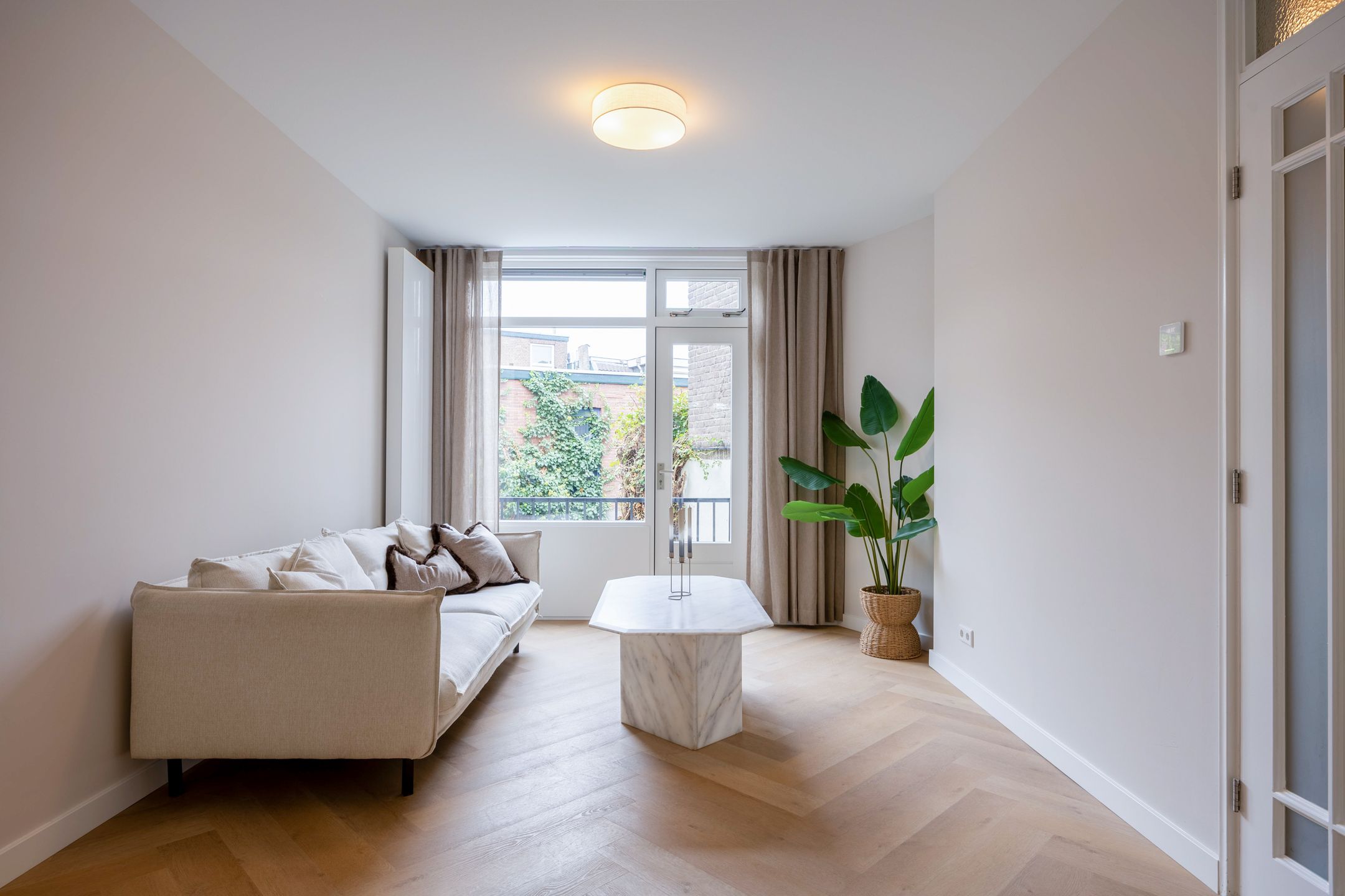 Foto 9 van van Nispenstraat 234