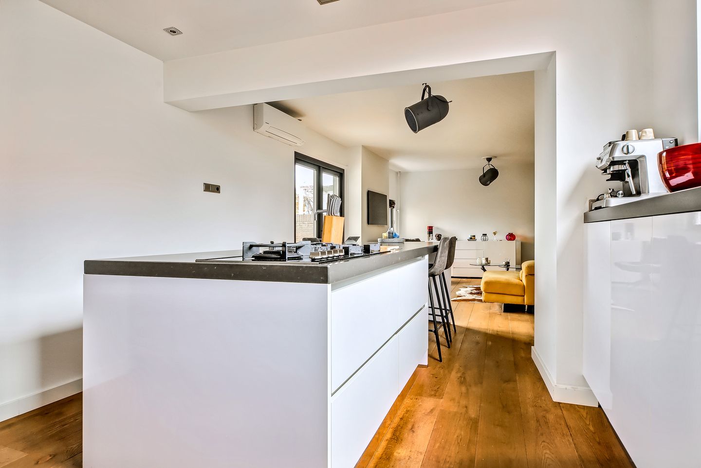 Foto 14 van Dokter Hermansstraat 30-B