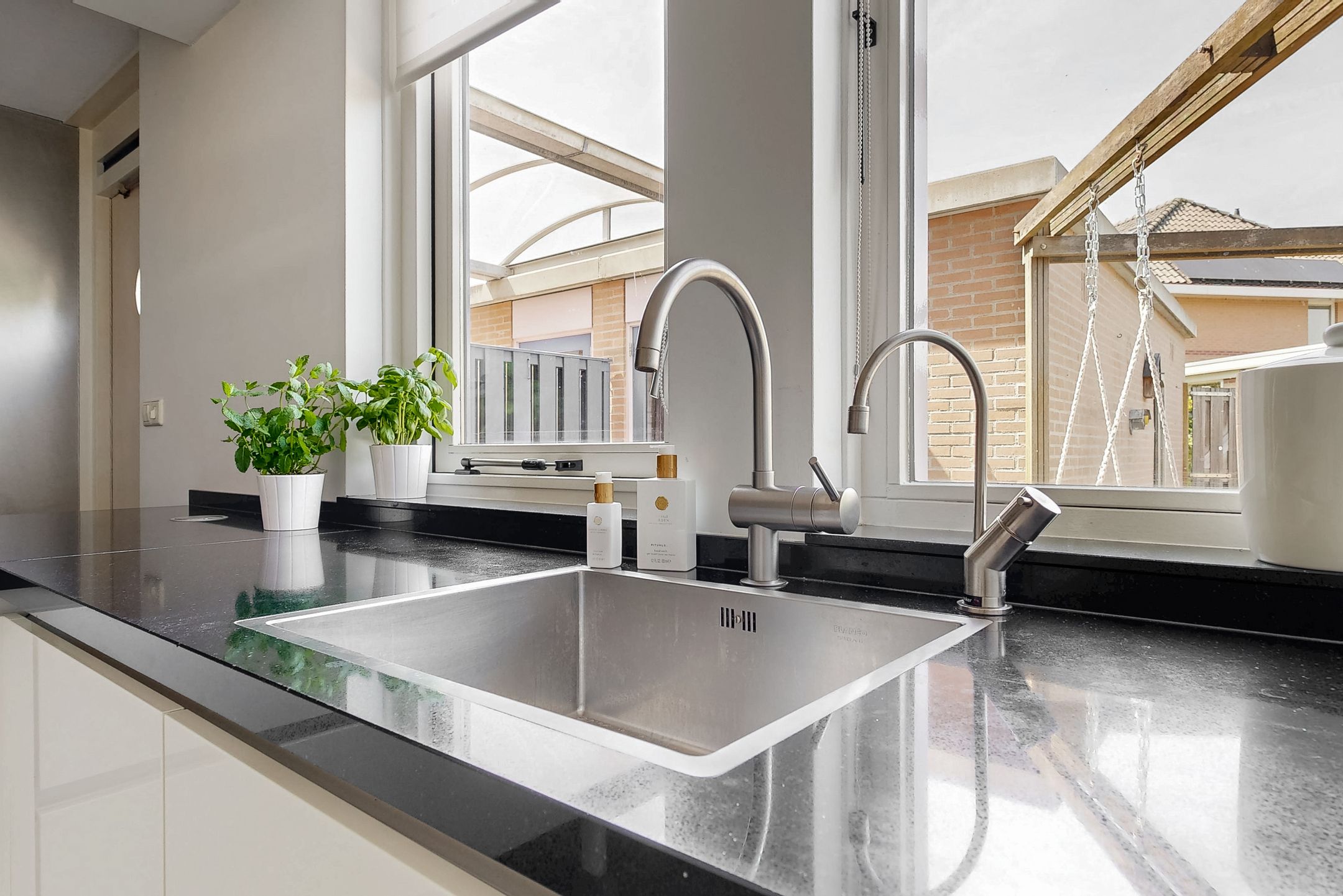 Photo 9 of Boliviastraat 2