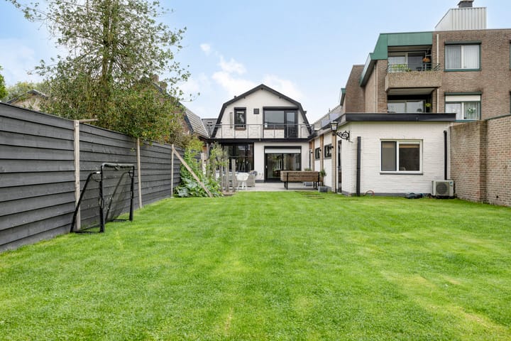 Photo 37 of Schoutenstraat 11